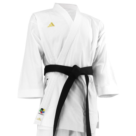 Kimono de Karate Kata TAIKYOKU