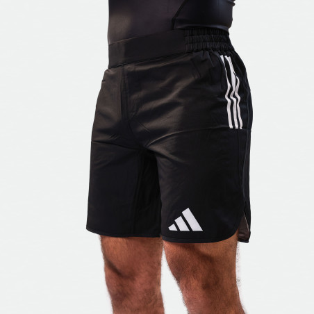 Short grappling adidas matière ultra légère et extensible idéal pour l'entrainement