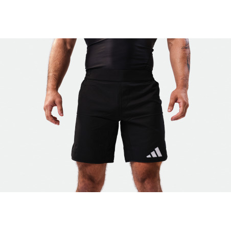 Short grappling adidas matière ultra légère et extensible idéal pour l'entrainement